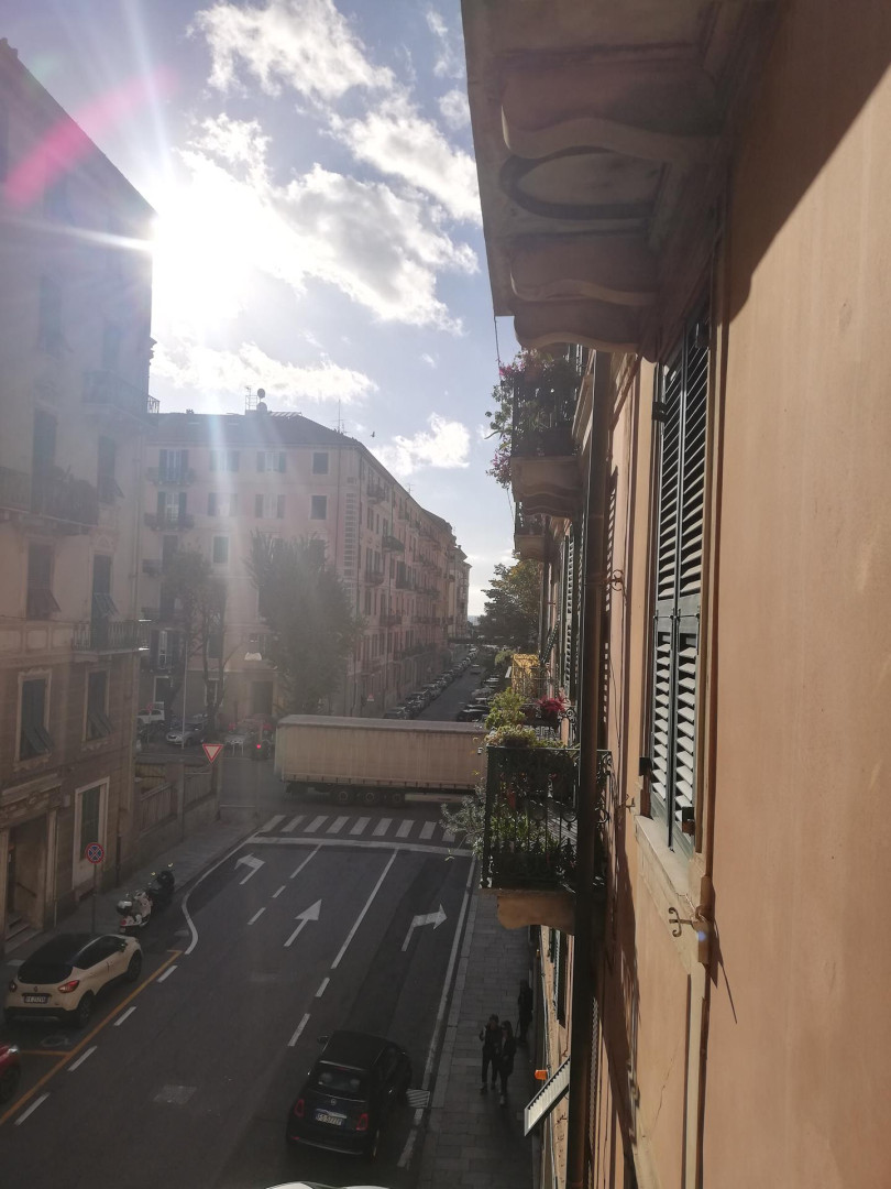 AMPIO APPARTAMENTO IN CENTRO