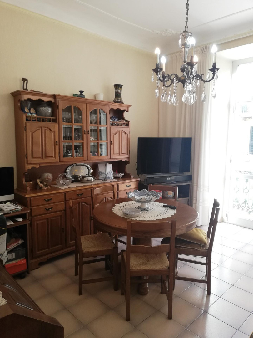 AMPIO APPARTAMENTO IN CENTRO